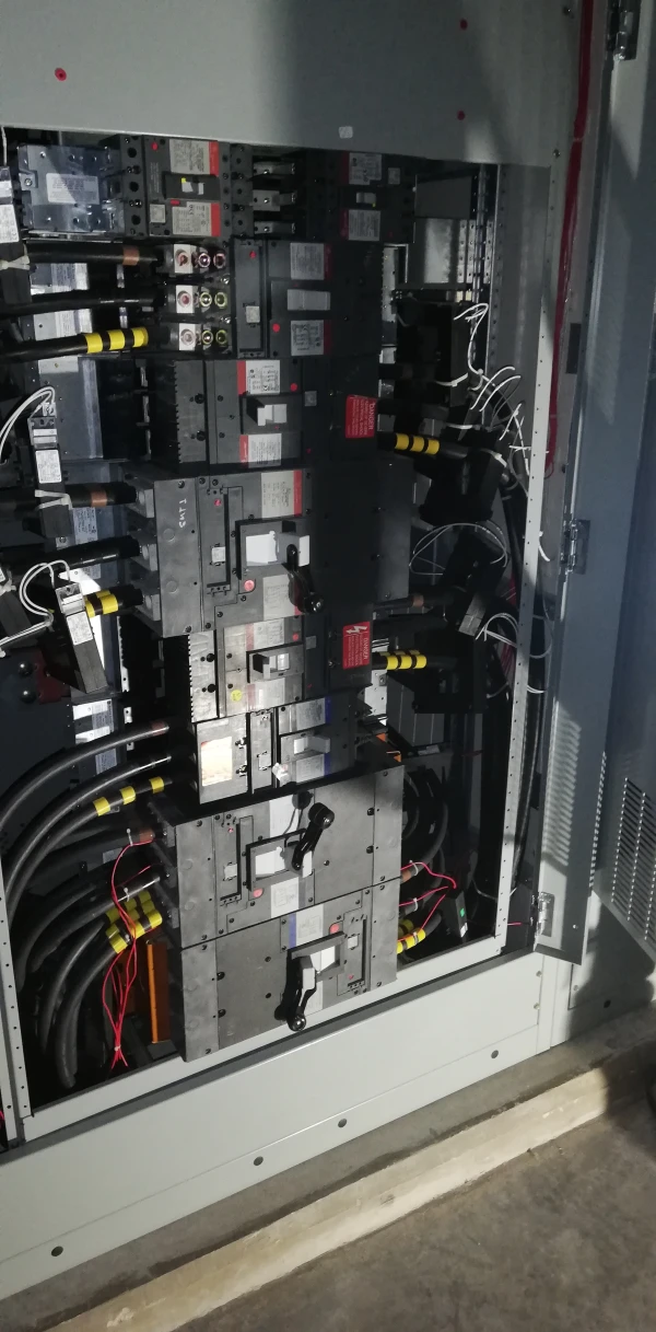 Construcción en baja tensión y alumbrado