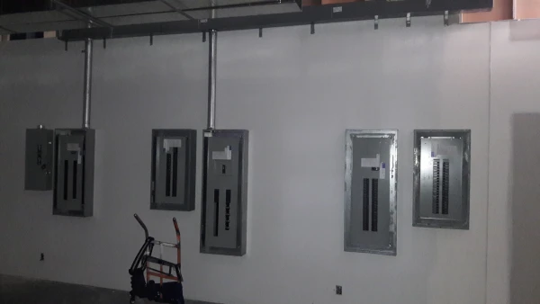 Construcción en baja tensión y alumbrado