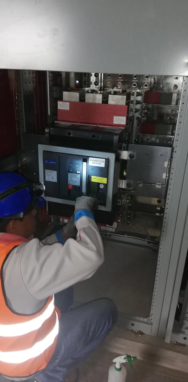 Construcción en baja tensión y alumbrado